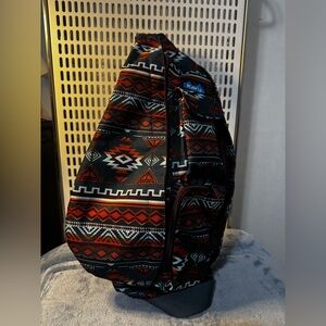 Kavu Men's Tribal Pattern Sling Bag - Black and Red